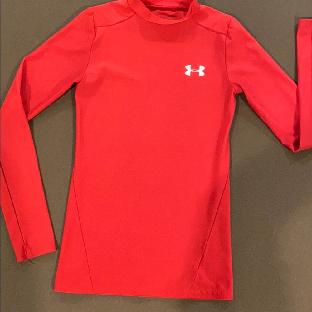 Under Armour heat gear long sleeve shirt.